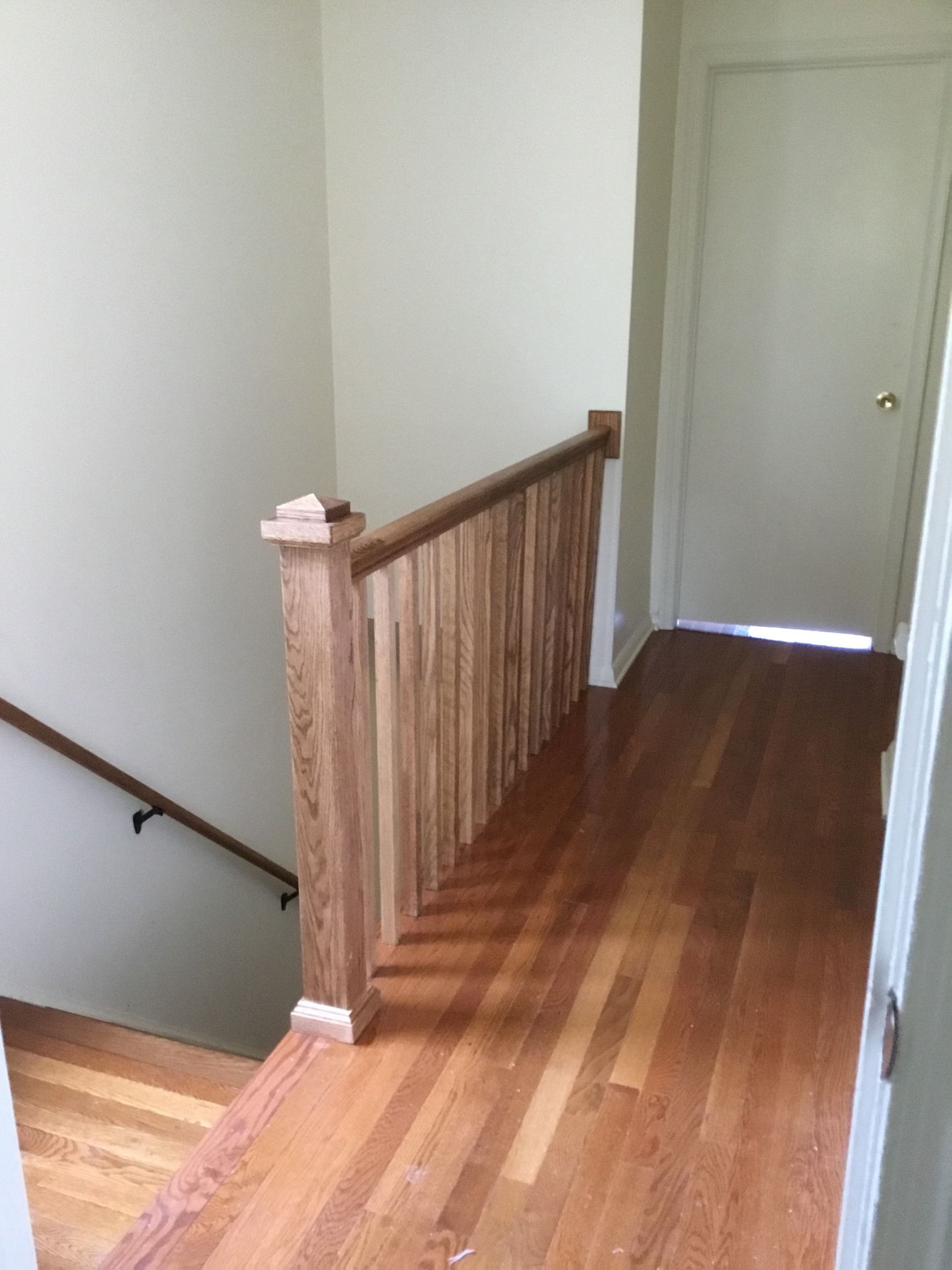 Call Grabwise at 2409217744 for Banister Wood Railings Installation Services  anywhere in Montgomery County, MD and Northwest DC