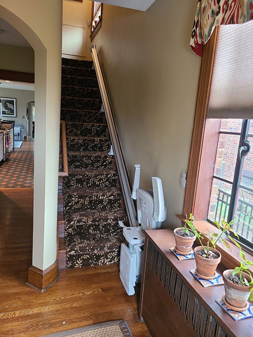 For best age in place handyman services to repair Stairlifts, contact Grabwise in Rockville, MD at 240 921 7744.